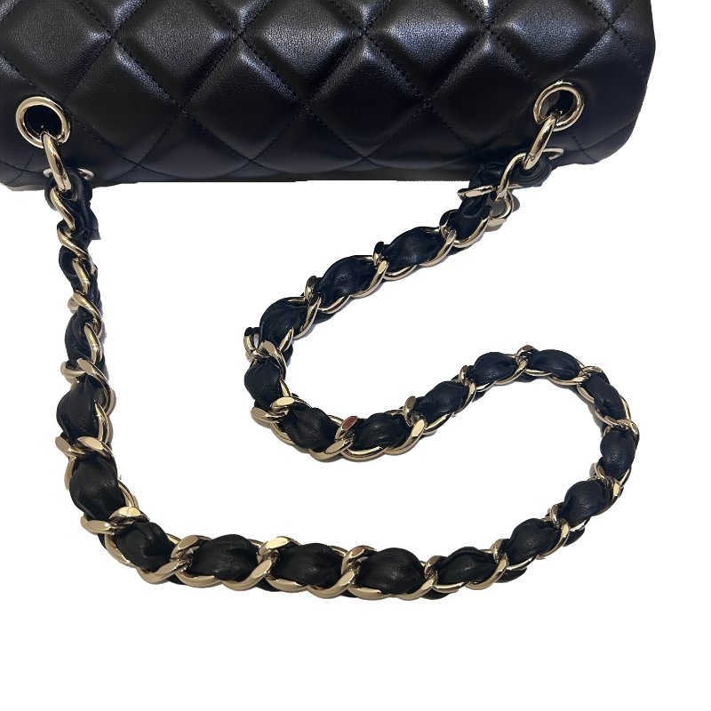 CHANEL黑金羊皮菱格紋粗鍊肩背包-9