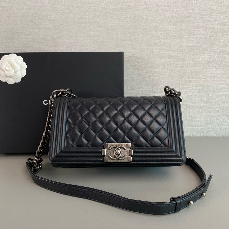 Chanel 黑銀牛皮Leboy中號鏈條包-0