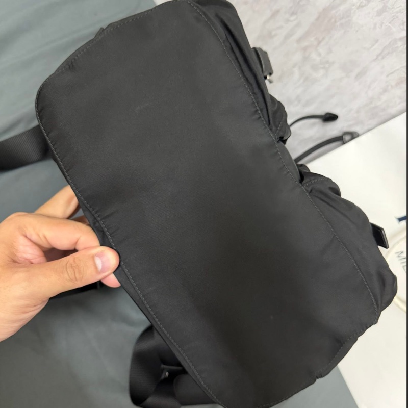 Prada 後背包(中號）-3