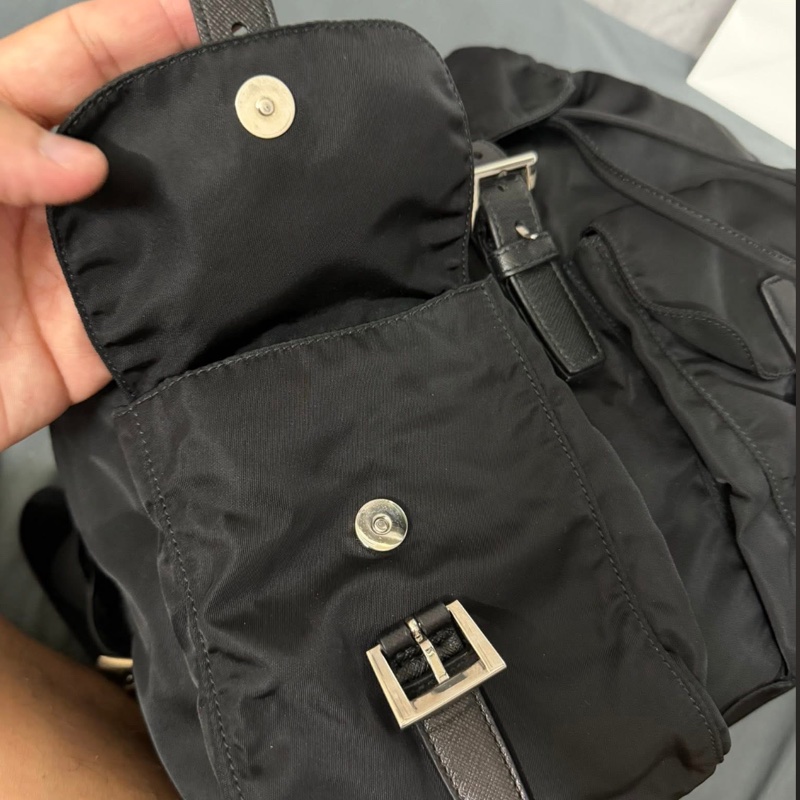 Prada 後背包(中號）-6