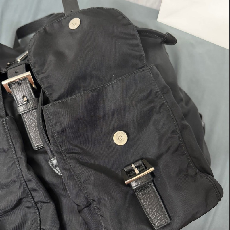 Prada 後背包(中號）-8