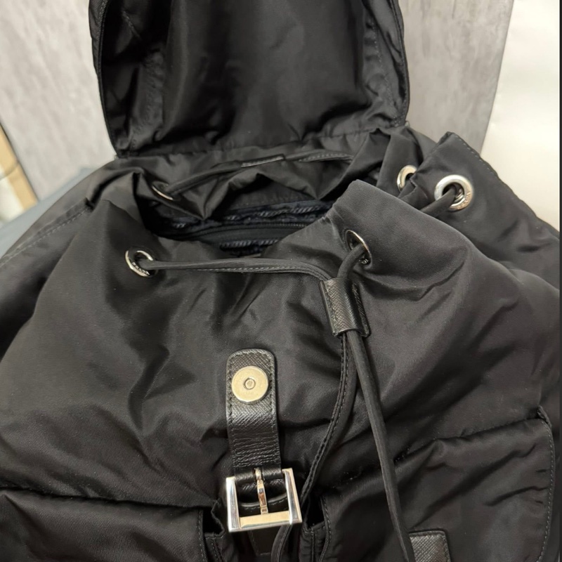 Prada 後背包(中號）-9