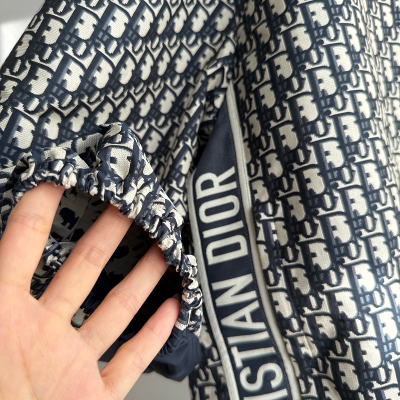 DIor 全新～～ 上衣～～～ 真心可以買 買十萬-3