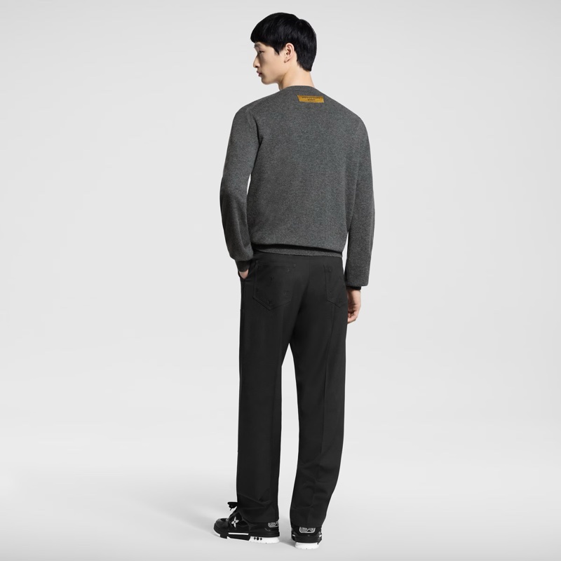 LVSE LV Embossed Crewneck 針織壓紋LOGO毛衣-2