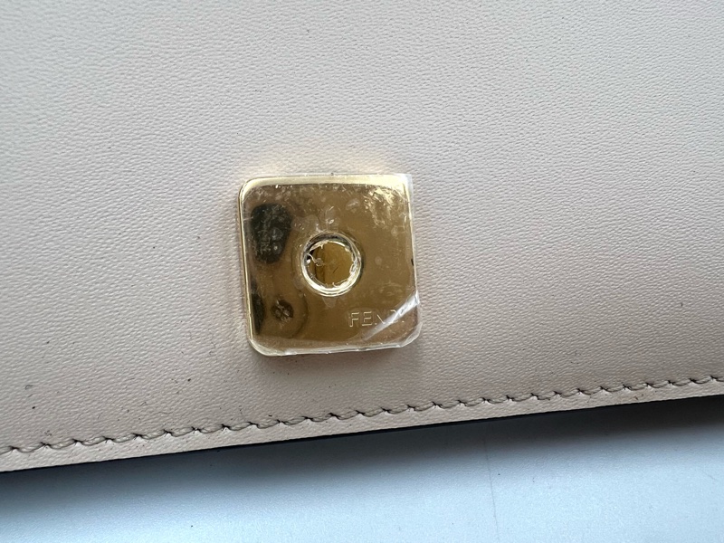 Fendi. 墨蘭迪粉色 可拆，鏈條肩背包長夾-14