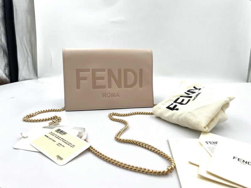 Fendi. 墨蘭迪粉色 可拆，鏈條肩背包長夾-15