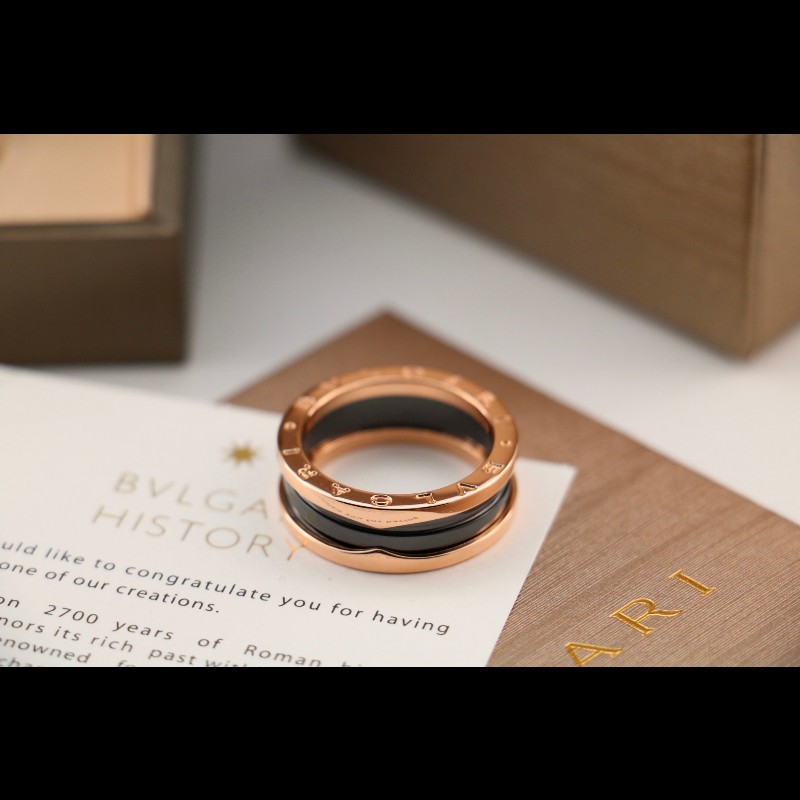 BVLGARI 玫瑰金黑陶瓷戒指 61號-3