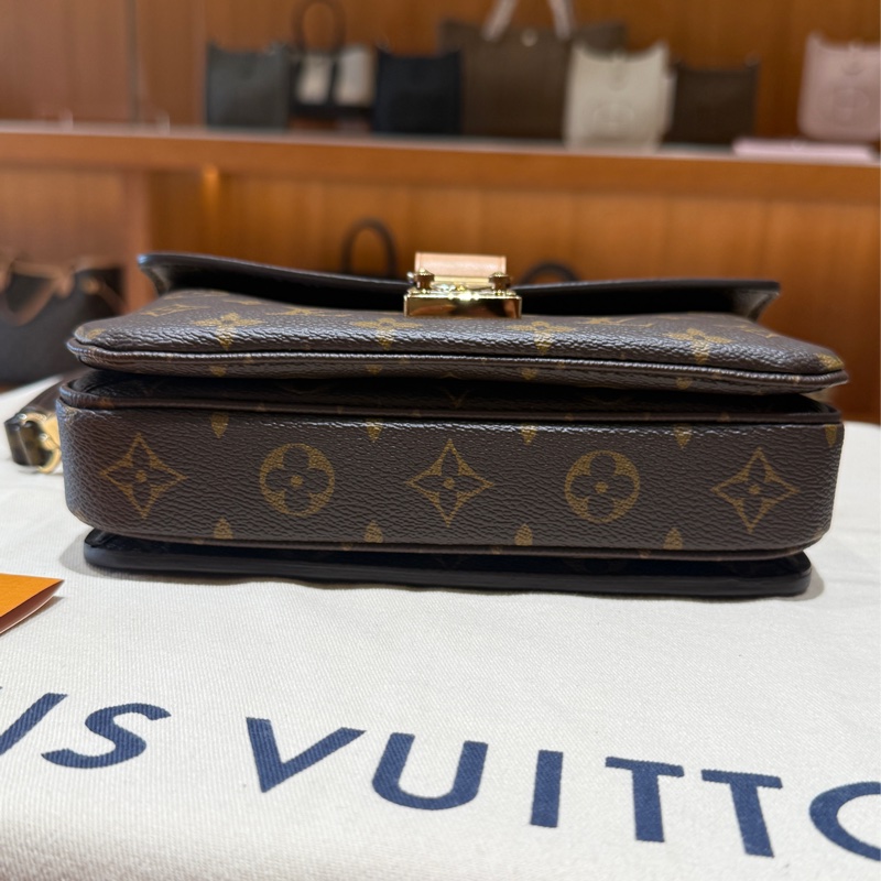 Louis Vuitton Pochette Métis East West手提肩背包-12