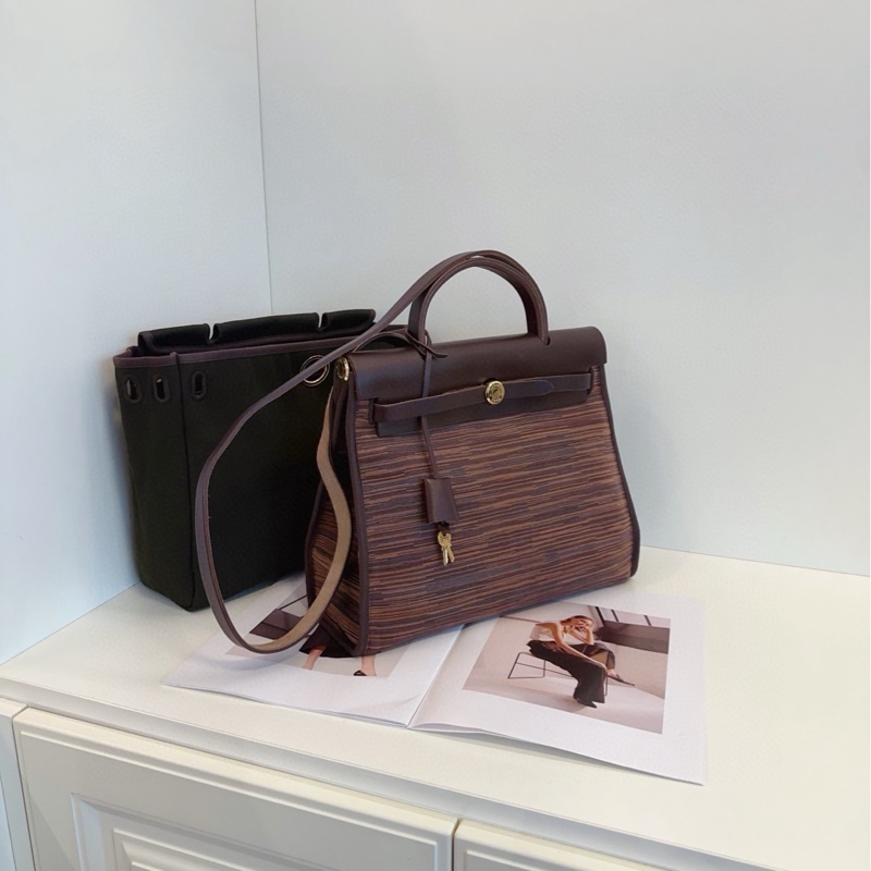 【98新🆕】Hermes 絕版✨Vintage大地色羊切皮Herbag 31 外縫金扣烏木配皮 手提袋單肩-1