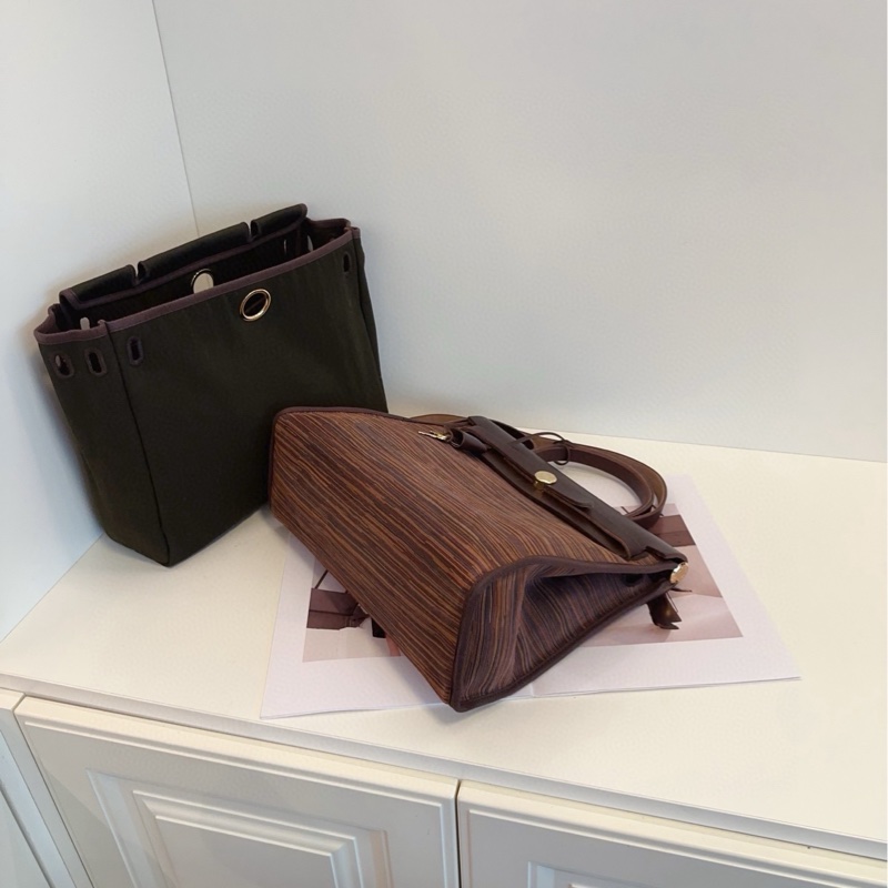 【98新🆕】Hermes 絕版✨Vintage大地色羊切皮Herbag 31 外縫金扣烏木配皮 手提袋單肩-3