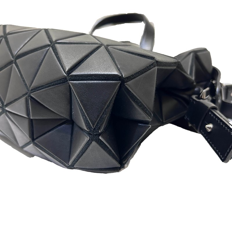 三宅一生黑色幾何BAO BAO拉鍊二用包-3