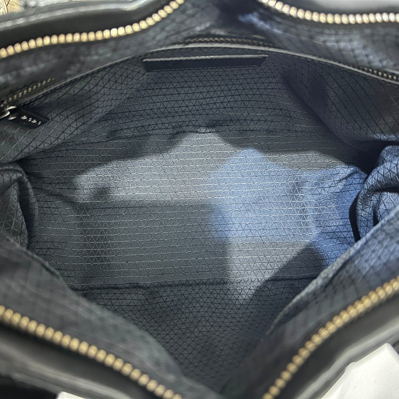 三宅一生黑色幾何BAO BAO拉鍊二用包-5