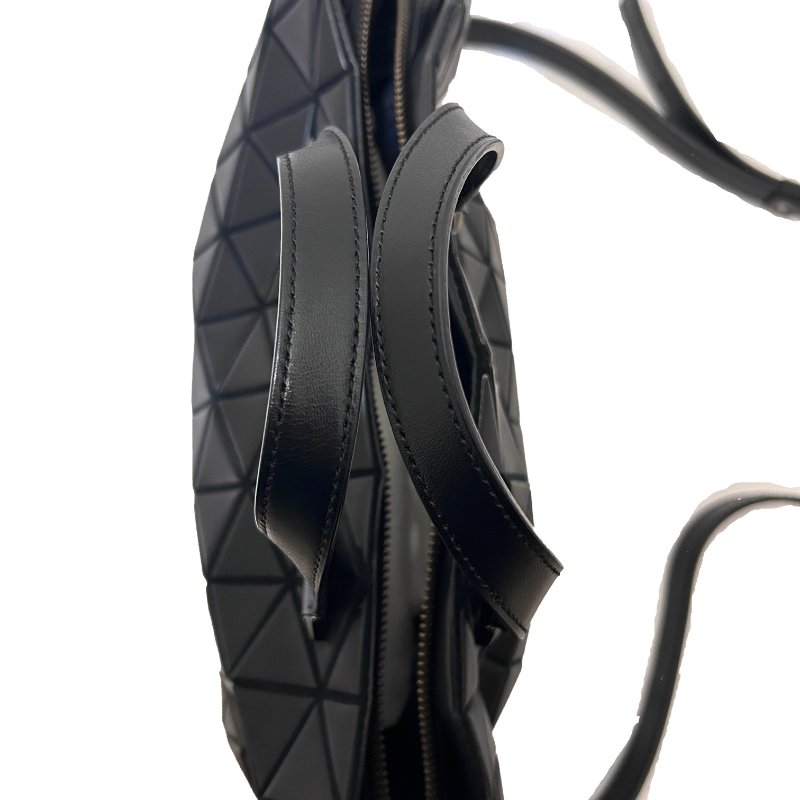 三宅一生黑色幾何BAO BAO拉鍊二用包-8