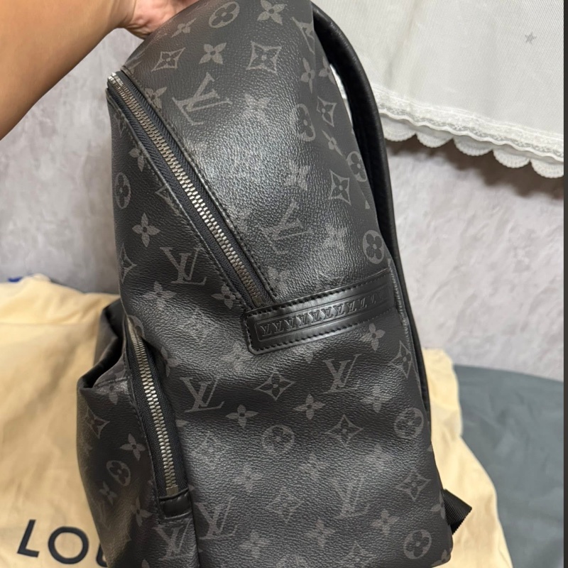 Lv 黑花後背包（M43186）-3