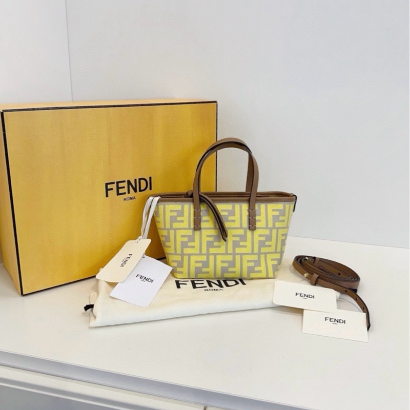 【全🆕全套🧡帶吊牌】Fendi 新款mini roll老花迷你菜籃子tote 手提袋單肩袋-0