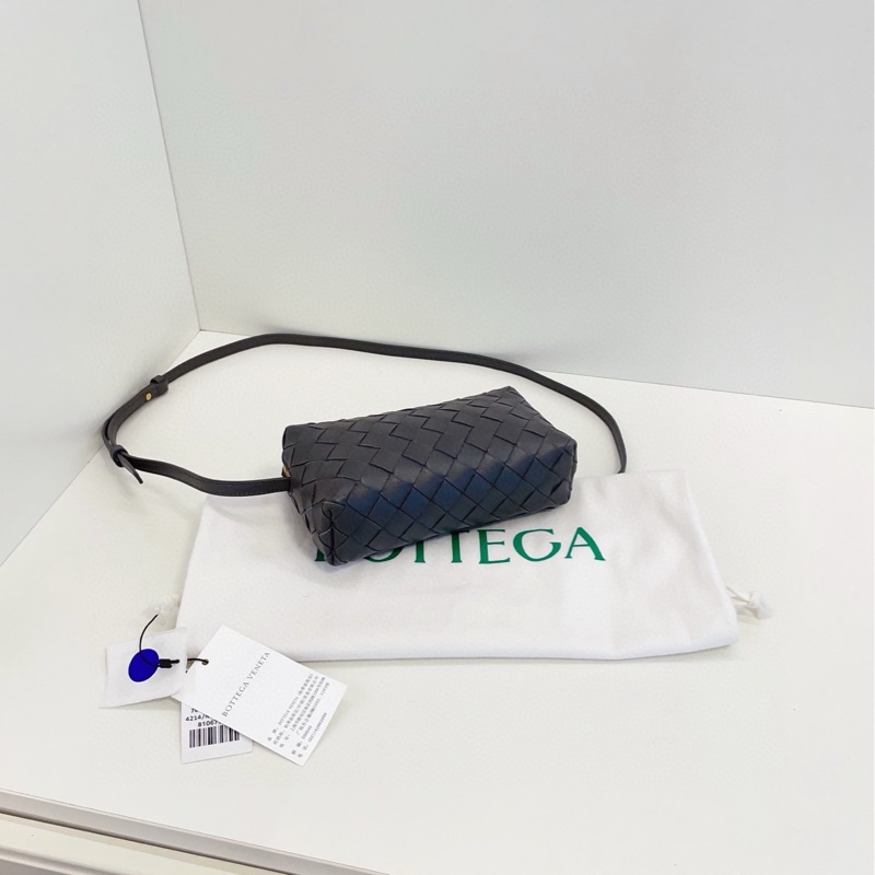 【98新以上閒置吊牌在🆕】BV  深灰色金扣 全皮編織斜挎小方包-5