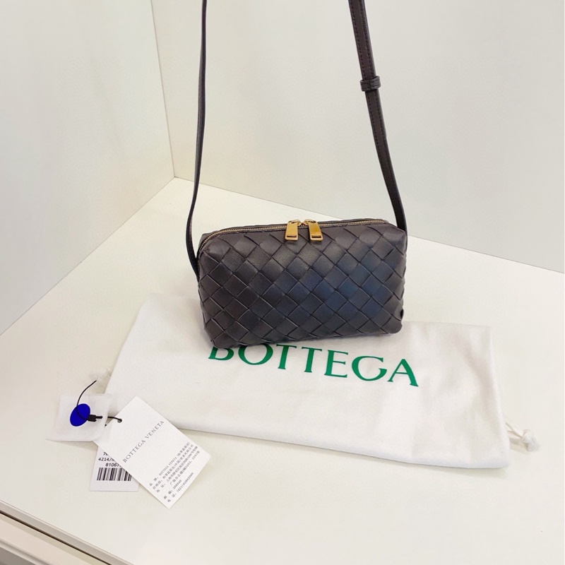 【98新以上閒置吊牌在🆕】BV  深灰色金扣 全皮編織斜挎小方包-6