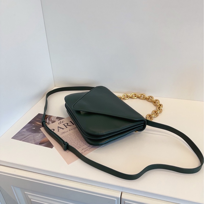 【98新】BV BOTTEGA VENETA 英國綠Mount 倒三角雙面粗金鍊信封郵差包 手提包單肩包斜挎包-5