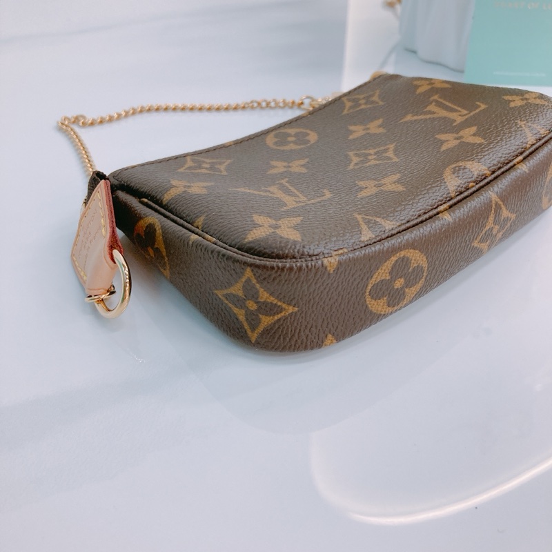 MS0393 LOUIS VUITTON 路易威登經典花紋迷你麻雀包包MINI POCHETTE ACCESSOIRES MONOGRAM CANVAS-6
