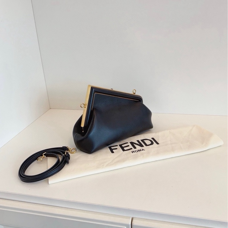 【98新🆕】Fendi 黑金First Bag小號斜挎包-1