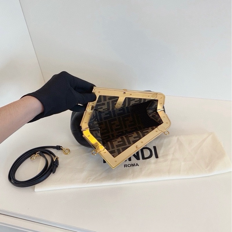【98新🆕】Fendi 黑金First Bag小號斜挎包-6
