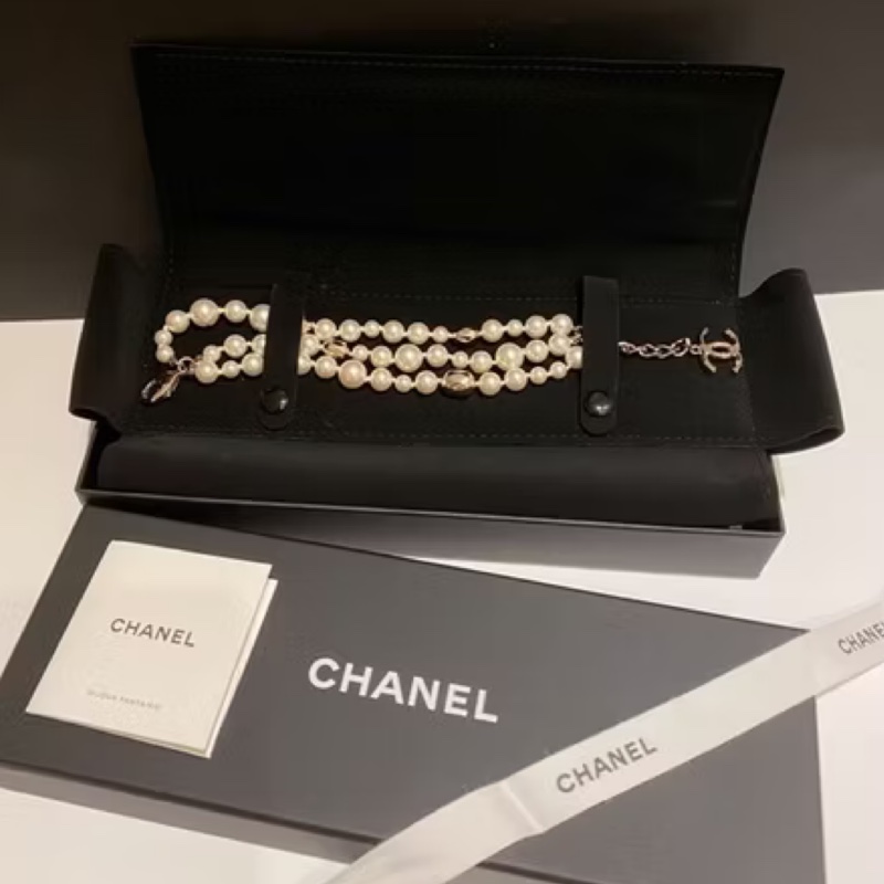 Chanel 珍珠墜飾雙 C Logo手鍊-1
