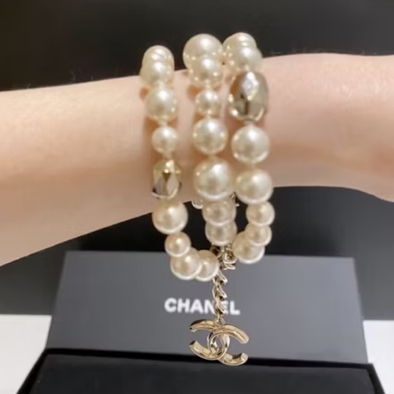 Chanel 珍珠墜飾雙 C Logo手鍊-4