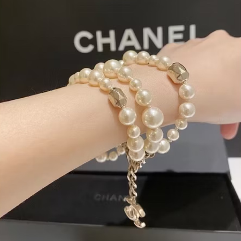 Chanel 珍珠墜飾雙 C Logo手鍊-6