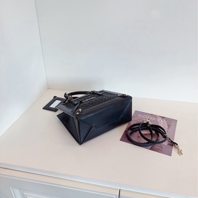 【98新🆕】Balenciaga 黑金特別款全皮編織小方包 mini 手提包單肩包-4