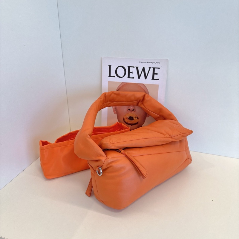 【98新🆕】Loewe 新款秀款puffur puzzle hobo 橙色泡芙單肩包-1