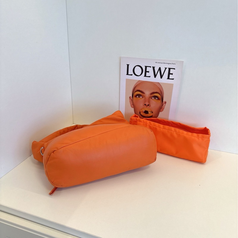 【98新🆕】Loewe 新款秀款puffur puzzle hobo 橙色泡芙單肩包-4