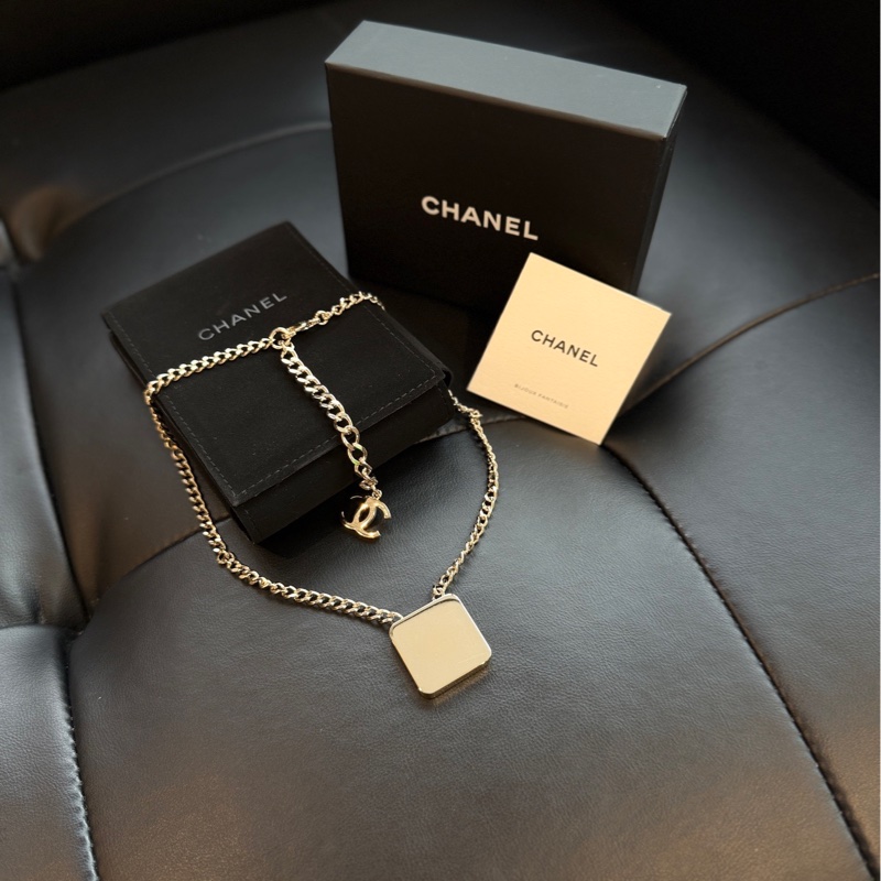 【99新帶盒🆕】Chanel 23c黑白琺瑯方塊choker項鍊-5