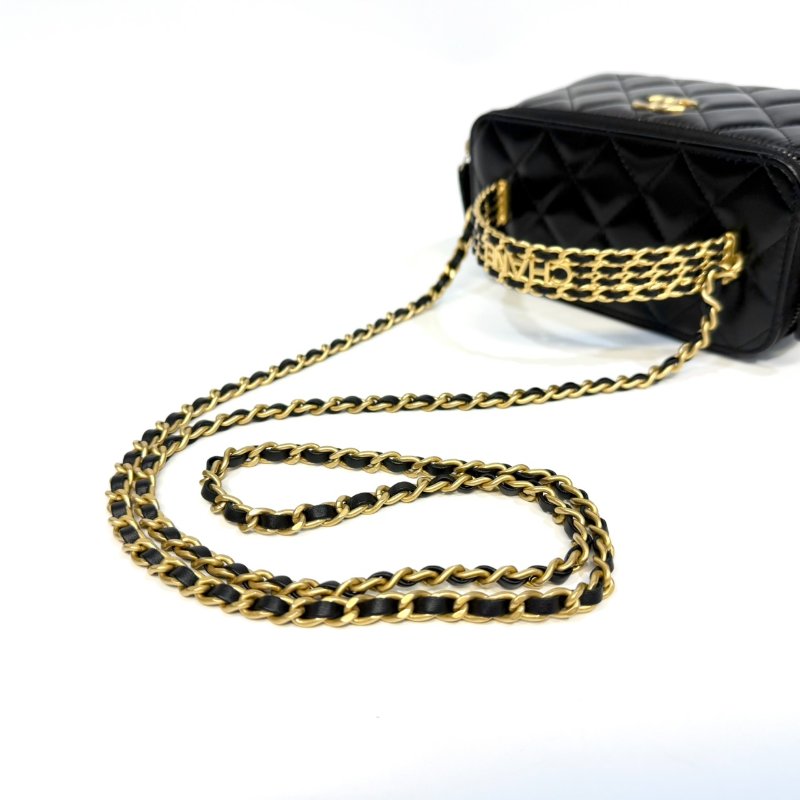 CHANEL黑金小牛皮23P字母手柄長盒子AP3243-6