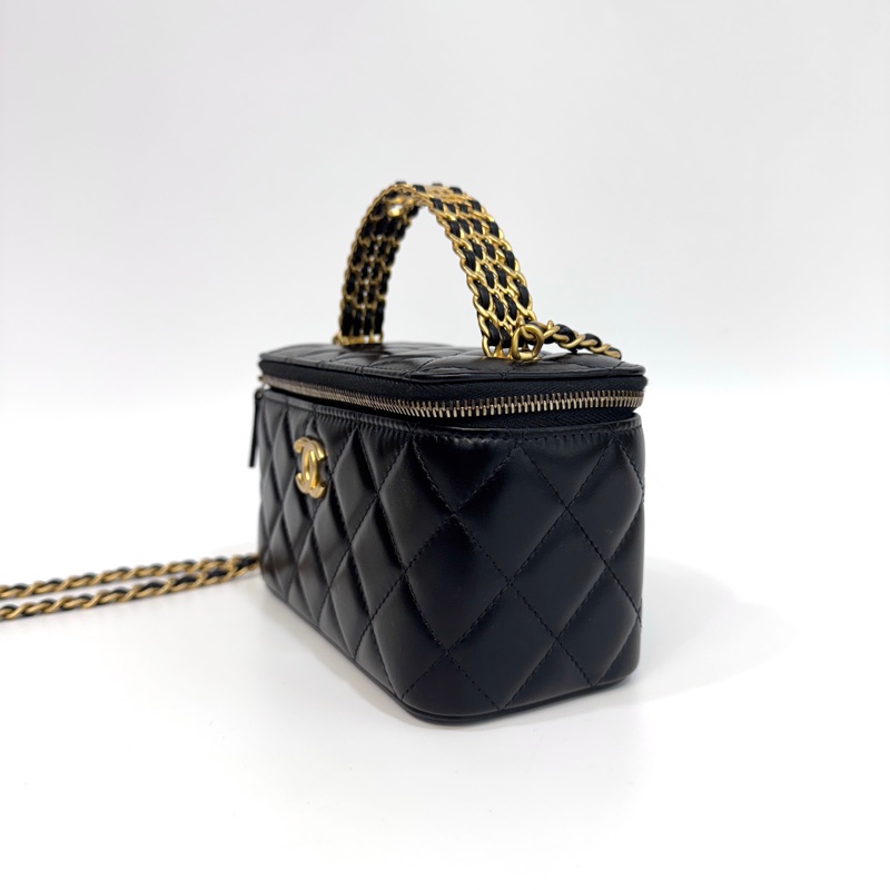 CHANEL黑金小牛皮23P字母手柄長盒子AP3243-1