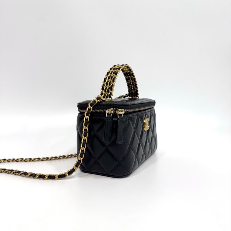CHANEL黑金小牛皮23P字母手柄長盒子AP3243-2