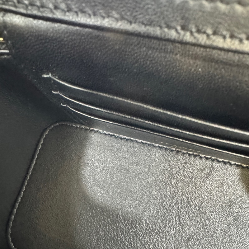 CHANEL黑金小牛皮23P字母手柄長盒子AP3243-15