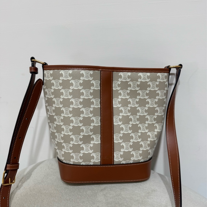 Celine 經典老花水桶包小號-2