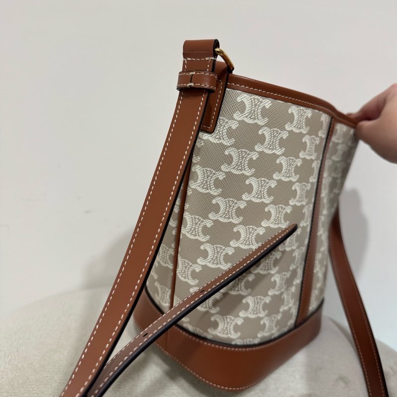Celine 經典老花水桶包小號-3