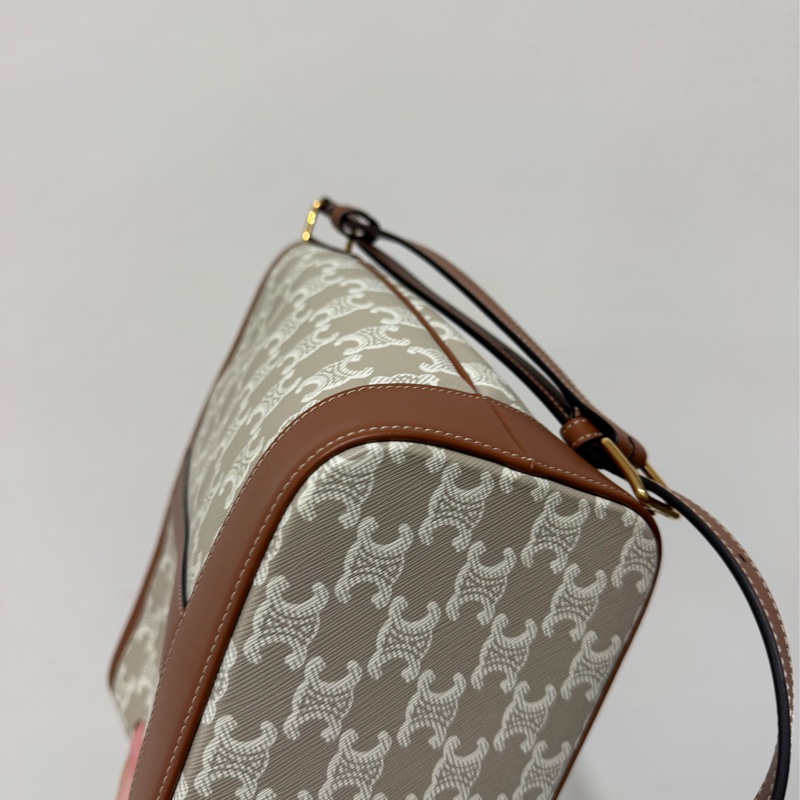 Celine 經典老花水桶包小號-6