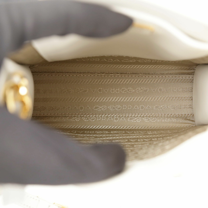 【包稅】PRADA 1BA358 三角形標誌迷你手提單肩包-9