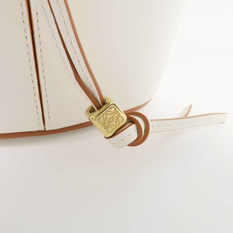 LOEWE 牛皮皮革Balloon Small金扣肩背袋-5