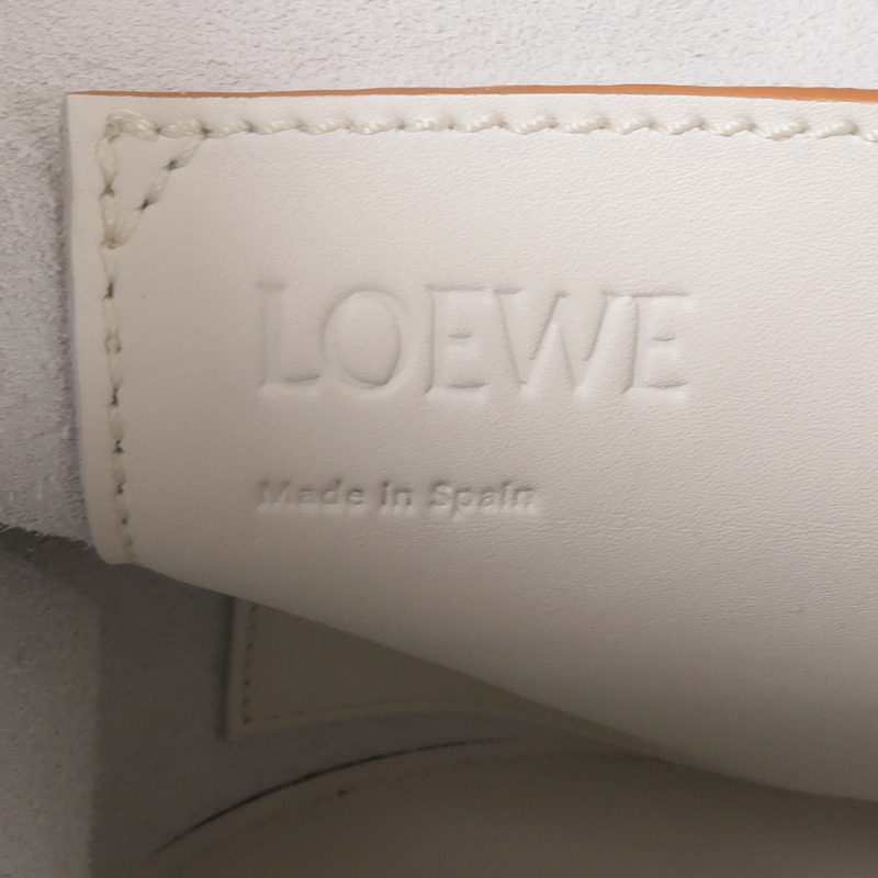 LOEWE 牛皮皮革Balloon Small金扣肩背袋-15