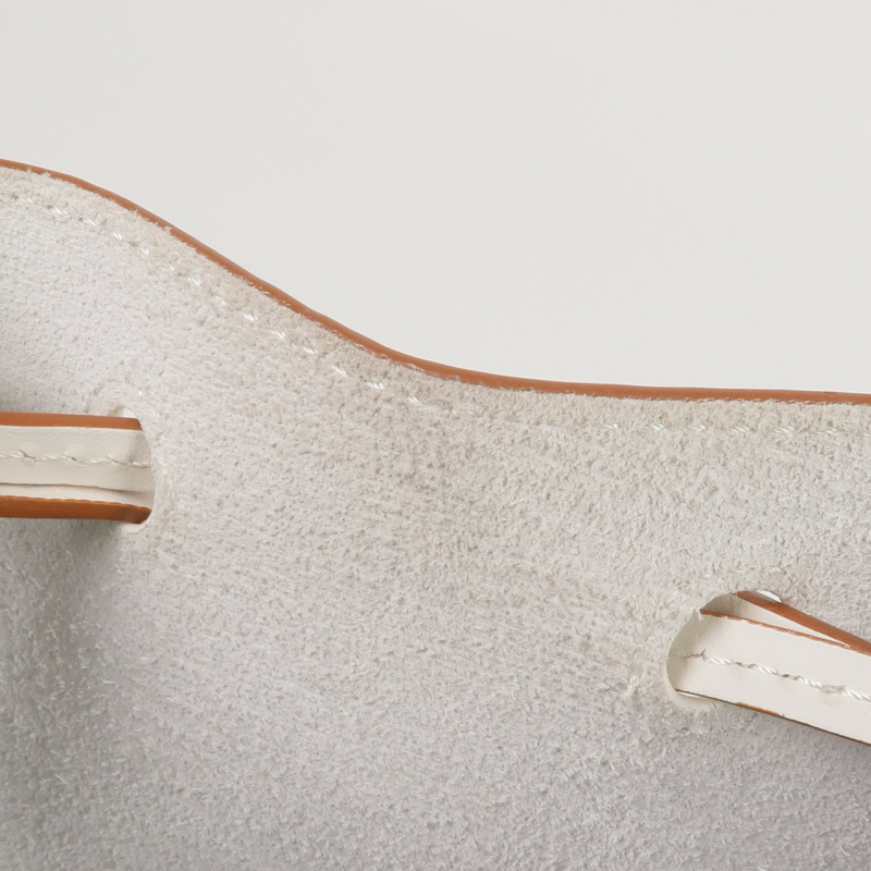 LOEWE 牛皮皮革Balloon Small金扣肩背袋-16