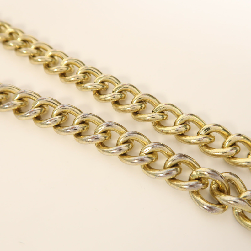 MOSCHINO 牛皮皮革Chain Shoulder金扣鏈帶肩背袋-12