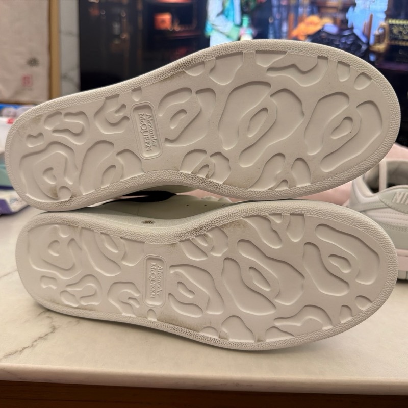 Alexander McQUEEN 麥坤小白鞋-12