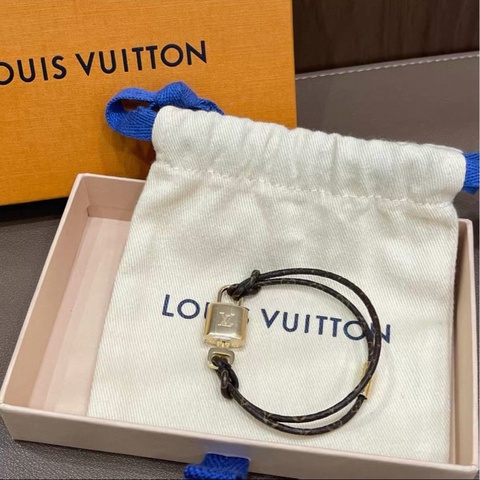 LV 鎖頭手環 全新