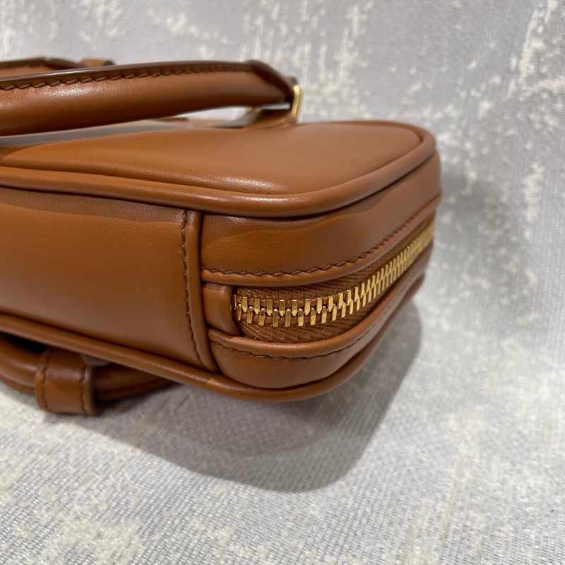 Miu Miu  mini 保齡球包 全新-5