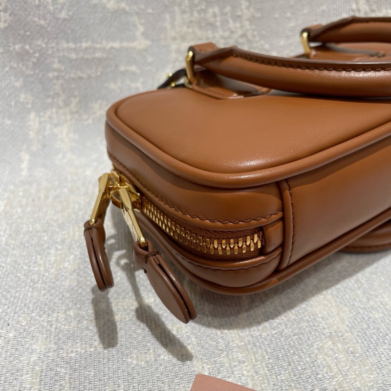 Miu Miu  mini 保齡球包 全新-6