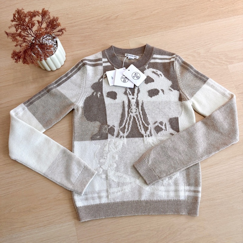 全新帶吊牌 Hermes愛馬仕 100山羊絨套頭針織衫 36碼 巨柔軟親膚 保暖性超贊 繮轡圖案-1