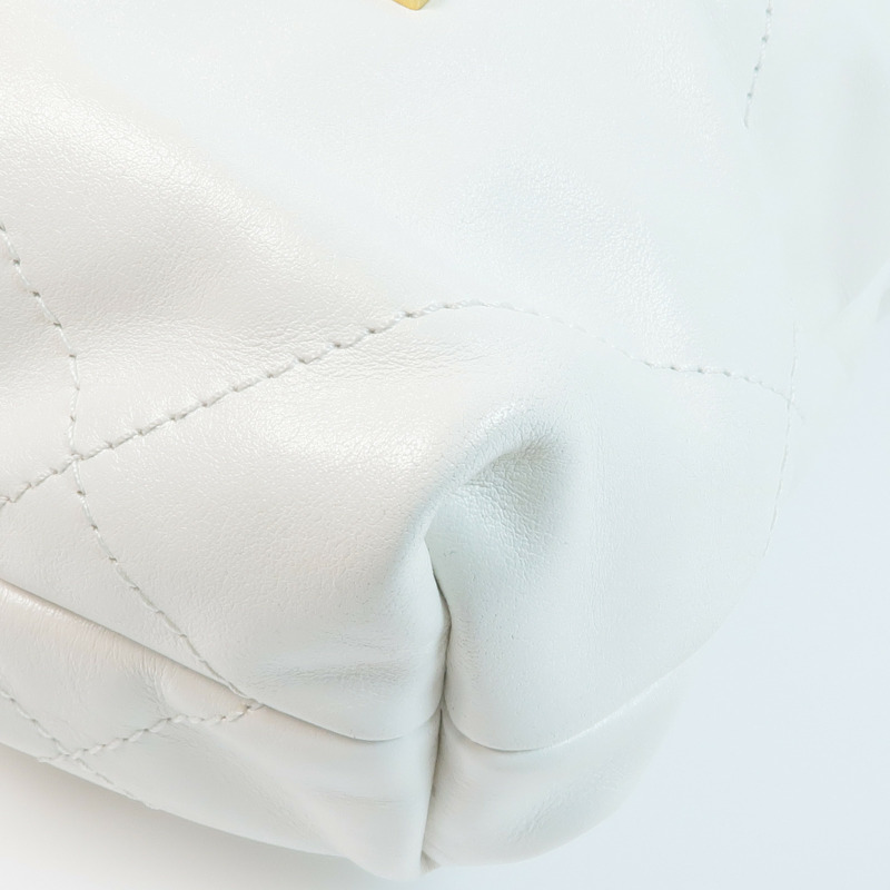 CHANEL 牛皮皮革22 Mini Handbag金扣手挽肩背兩用袋-8